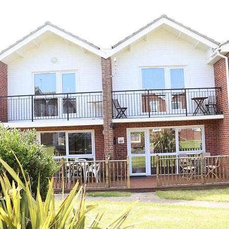 Corton Retreats At Waterside Park Corton (Suffolk) Exterior foto